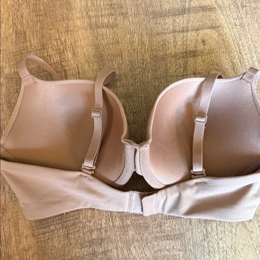 SKIMS Fits Everybody PUSH-UP BRA - 2295 size 34A NWOT - Picture 2 of 4
